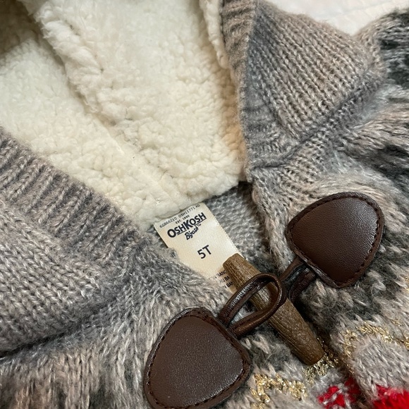 Adorable Oshkosh Sweater with Nordic & Heart Details - Picture 2 of 5